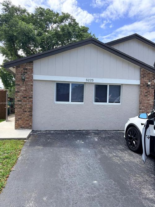 1-5225 Sw 116th Ave, Cooper City, FL, 33330-4208 | Card Image