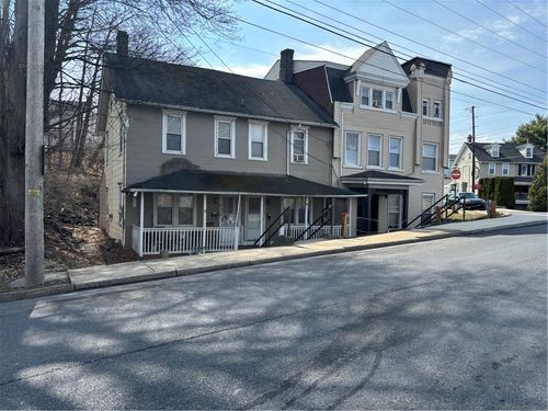 2102 S Lehigh Ave, Whitehall, PA, 18052-5532 | Card Image