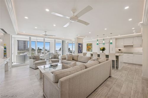 405-4051 Gulf Shore Blvd N, NAPLES, FL, 34103-2682 | Card Image