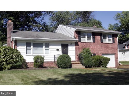 17 Wayne Dr, Wilmington, DE, 19809-1634 | Card Image