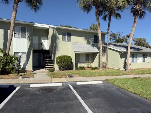 559 Fairways Cir, Ocala, FL, 34472-2264 | Card Image