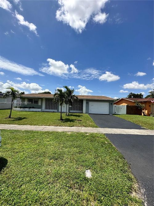 5300 Madison St, Hollywood, FL, 33021-7132 | Card Image