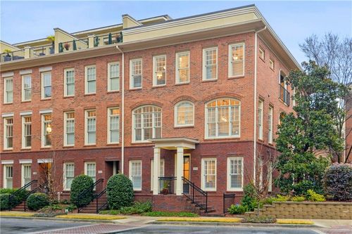 1016 River Vista Dr, Atlanta, GA, 30339-2956 | Card Image