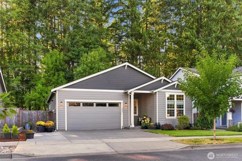 7027 Munn Lake Dr Se, Tumwater, WA, 98501-6109 | Card Image