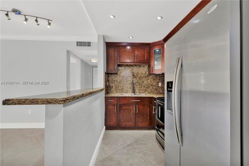301-6200 W Flagler St, Miami, FL, 33144-3049 | Card Image
