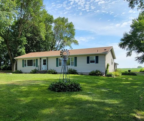 1319 County Road 9 Se, Willmar, MN, 56201-9606 | Card Image