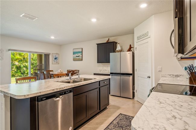 471 Midvale Ter, House other with 4 bedrooms, 2 bathrooms and null parking in SEBASTIAN FL | Image 4