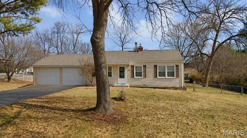232 Newton Pl, Ballwin, MO, 63021-4813 | Card Image