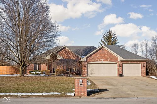 4050 Woodshire Place, Clayton, IN, 46118 | Card Image