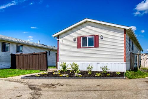 9507 108b Ave, Clairmont, AB, T8X5B5 | Card Image