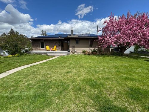 4712 Grove Hill Rd Sw, Calgary, AB, T3E4G2 | Card Image