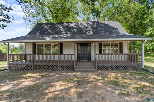 28 Hunters Ln, Dillwyn, VA, 23936-2380 | Card Image