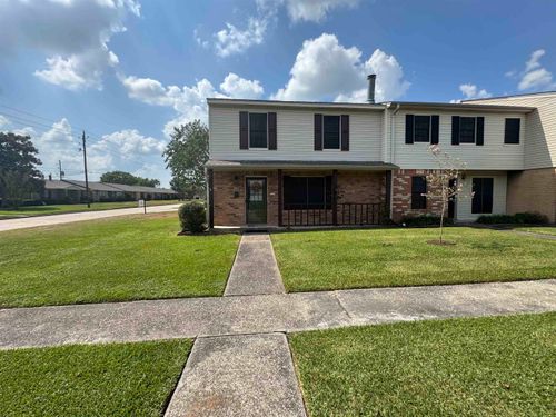 9150 Glen Meadow Ln, Beaumont, TX, 77706-3941 | Card Image