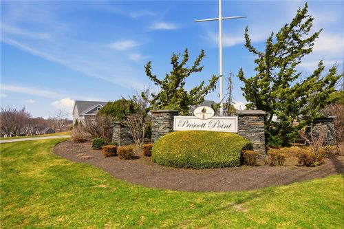 48 Rebels Way, Portsmouth, RI, 02871-1064 | Card Image