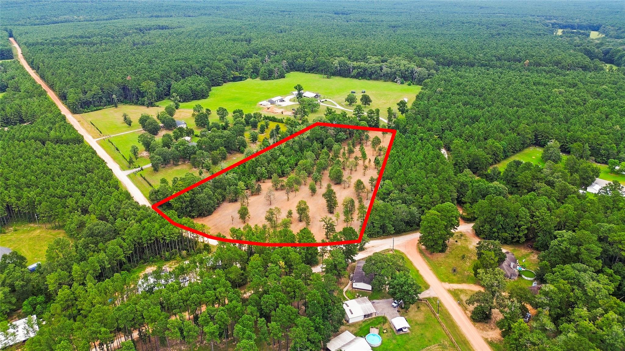 Land in New Waverly