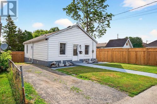 11 Kingscourt Ave, Kingston, ON, K7K4N6 | Card Image