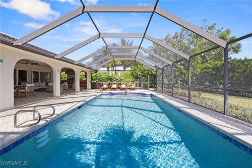 4916 Crayton Rd, NAPLES, FL, 34103-2440 | Card Image