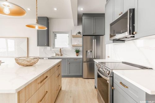 307 Sharma Cres, Saskatoon, SK, S7W0Y3 | Card Image