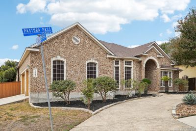 15003 Pastura Pass, House other with 4 bedrooms, 3 bathrooms and null parking in Helotes TX | Image 3