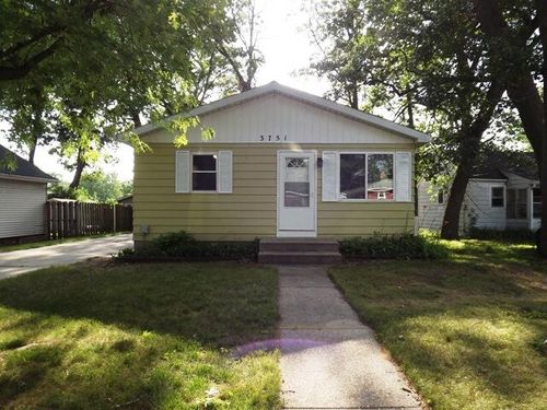 3751 Michael Ave Sw, Wyoming, MI, 49509-3943 | Card Image