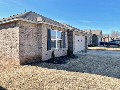 1909 W Moore Ave, Stillwater, OK, 74075 | Card Image