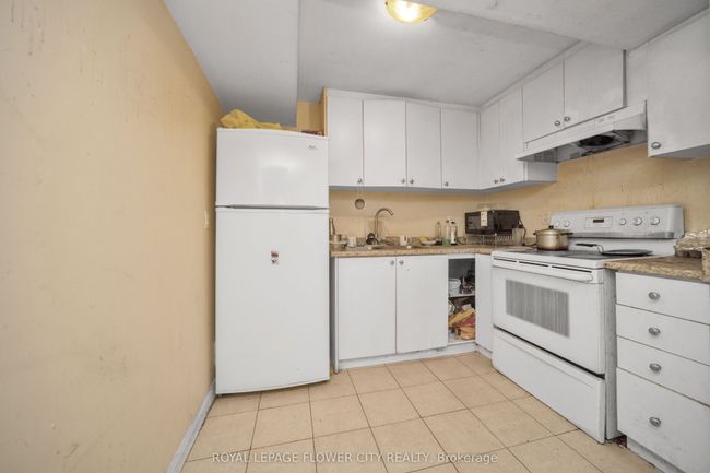 33 Fiddleneck Cres, House other with 4 bedrooms, 4 bathrooms and 4 parking in Brampton ON | Image 32
