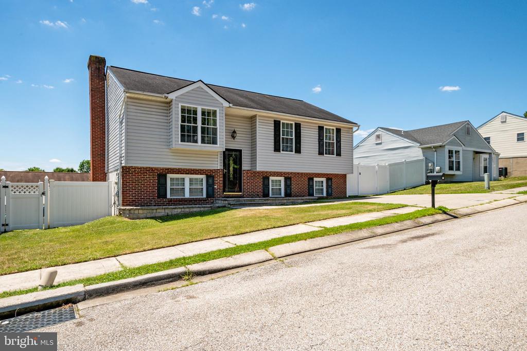 Residential in GLEN BURNIE 4