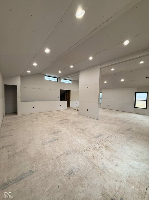 7559 W State Road 46, Greensburg, IN, 47240-9072 | Card Image