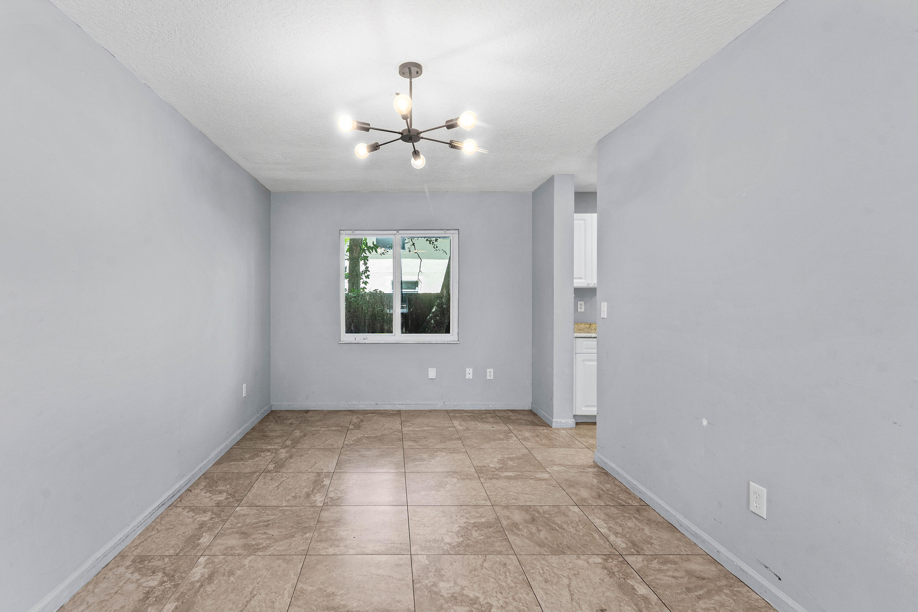 Residential Lease in Wellington 4