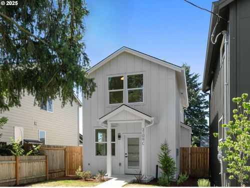 c-3106 Se 79th Ave, Portland, OR, 97206-1750 | Card Image