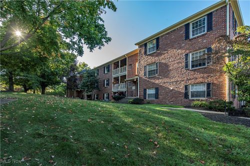 4c-49 Berkshire Court, Akron, OH, 44313 | Card Image