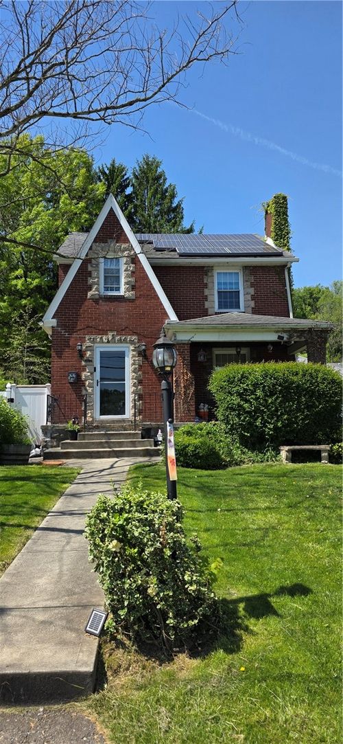 1616 Fawcett Ave, White Oak, PA, 15131-1802 | Card Image