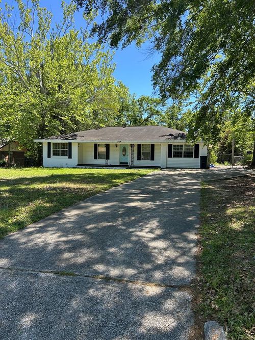 1704 Brougham Ct, Dothan, AL, 36301-4010 | Card Image