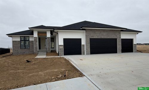 19505 Allied St, Elkhorn, NE, 68022-5068 | Card Image