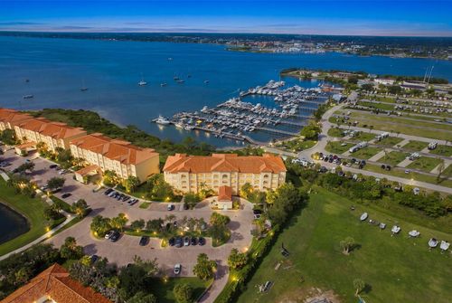 ph05-34 Harbour Isle Dr W, Fort Pierce, FL, 34949-2786 | Card Image