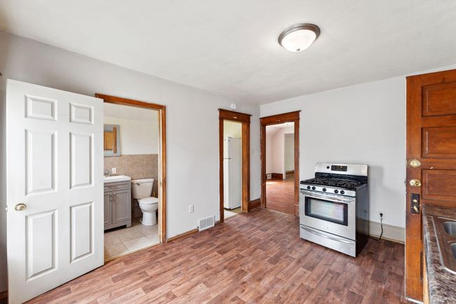 906 5 Th St E, Home with 0 bedrooms, 0 bathrooms and null parking in Saint Paul MN | Image 8