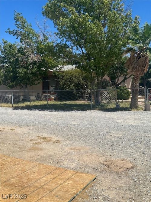 2141 W Basin Ave, Pahrump, NV, 89060-4402 | Card Image