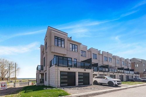 835 Port Darlington Rd, Bowmanville, ON, L1C7G4 | Card Image