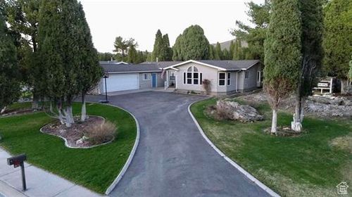 98 N Woodland Dr, Soda Springs, ID, 83276-2311 | Card Image