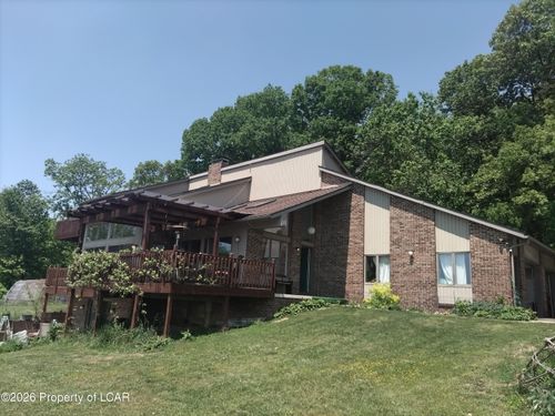 18 Essig Dr, FLEETWOOD, PA, 19522-9710 | Card Image