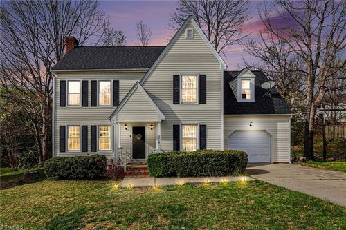 5518 Cobble Glen Ct, Greensboro, NC, 27407-6351 | Card Image