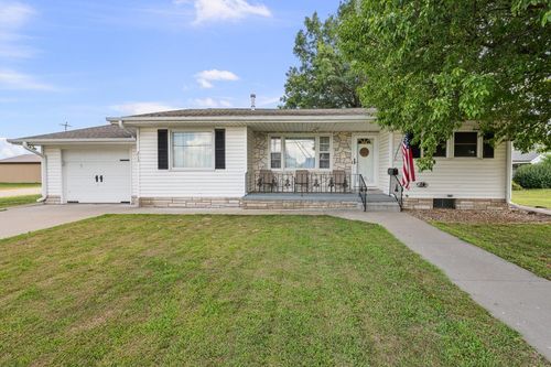 213 3rd Ave, Low Moor, IA, 52757-0060 | Card Image