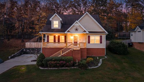 8424 Shadetree Ln, Ooltewah, TN, 37363-4828 | Card Image