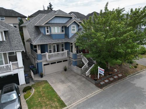 6074 163b St, Surrey, BC, V3S2H7 | Card Image