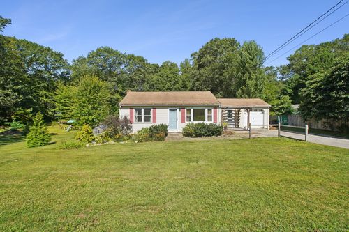 423 Lebanon Ave, Colchester, CT, 06415-2126 | Card Image