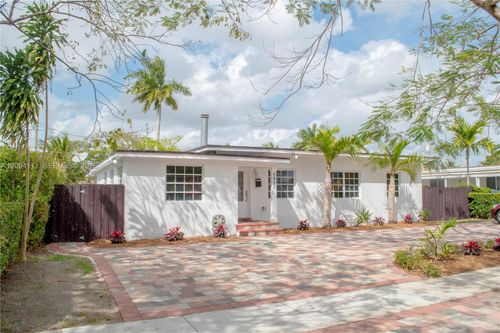 5951 Sw 46th Ter, Miami, FL, 33155-6018 | Card Image