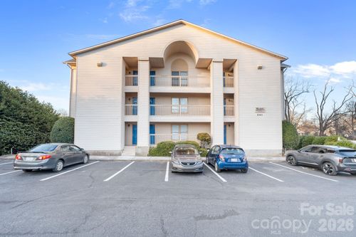 241 16th Ave Ne, Hickory, NC, 28601-1969 | Card Image