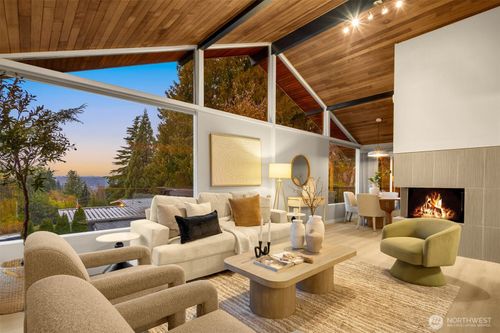 7010 Ne 153rd Pl, Kenmore, WA, 98028-4612 | Card Image