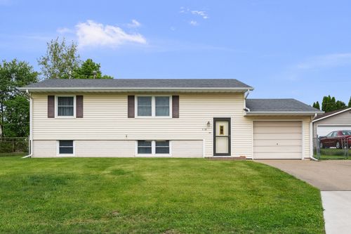 118 E Lamphere Dr, Blue Grass, IA, 52726-9544 | Card Image