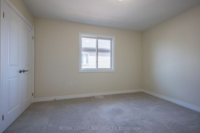 33 Cinnamon St, House other with 3 bedrooms, 3 bathrooms and 2 parking in Thorold ON | Image 18